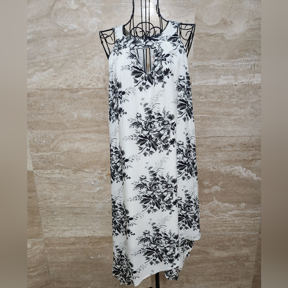 Entro Black White Floral Mini Dress Sleeveless Size S Smocked Back